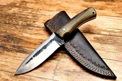 120/ Lovecky nůž. Nůž z vysoce uhlíkové oceli 1095. Bushcraft