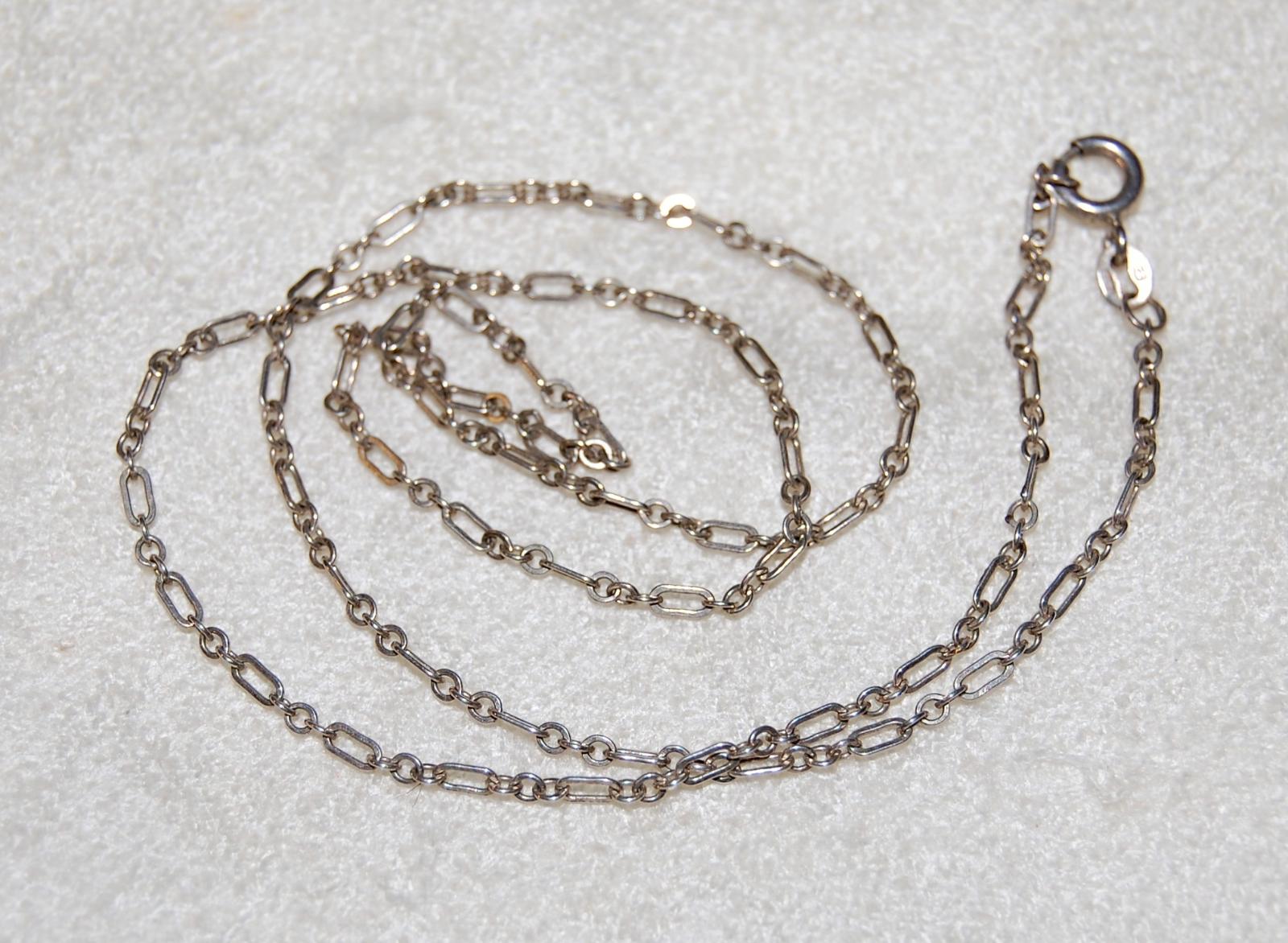 1. Starý Hezký Řetízek - Stříbro - 45 cm - Starožitné šperky