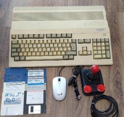 !Amiga 500 PLUS!, joystick, myš, diskety- TOP STAV, RECAP
