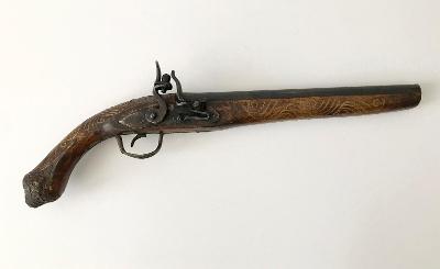 Starožitná křesadlová pistole 