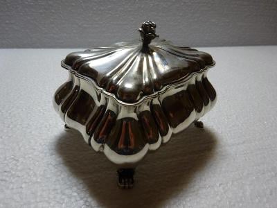 Cukřenka stříbro barokní tvary s růžičkou , 352 gramů 13,5 cm