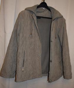 dámsky zimný ľahký prešívaný kabátik šedozelenej farby, s chybou