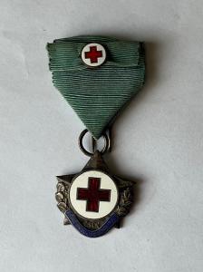 Medaile Červený kříž ČSČR ve smaltu se stuhou