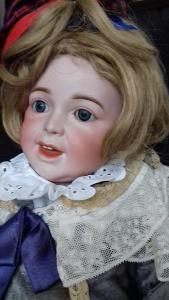 starožitná charakterová francouzká panenka