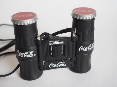 Coca Cola dalekohled Bushnell 8x21