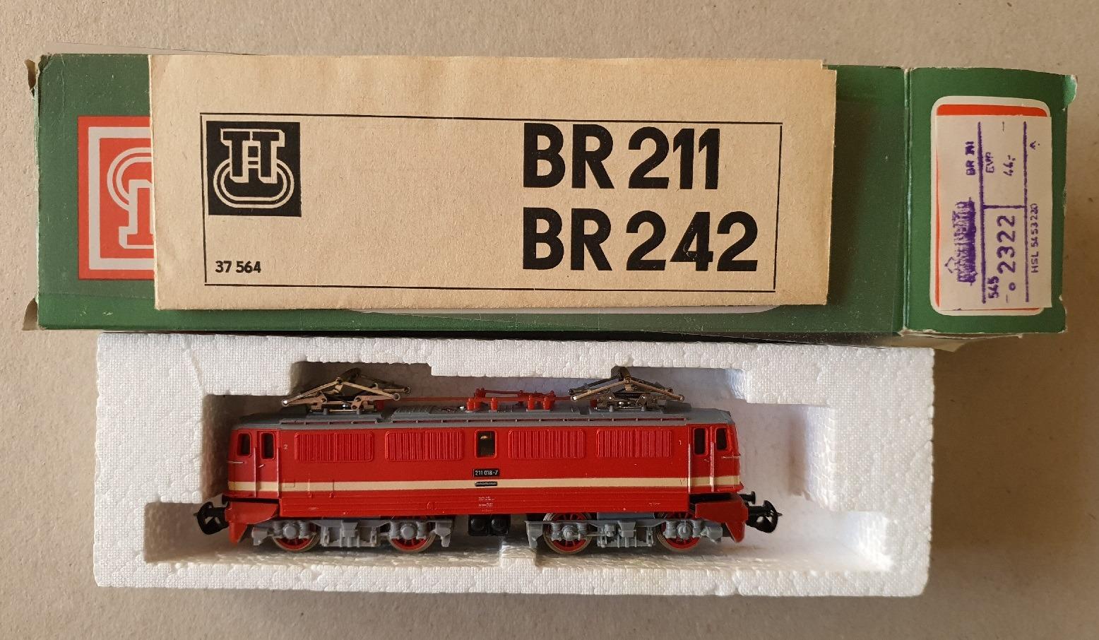 DR 4-osá elektrická lokomotíva BR211 TT HOBBY vláčiky TT - Modelové železnice