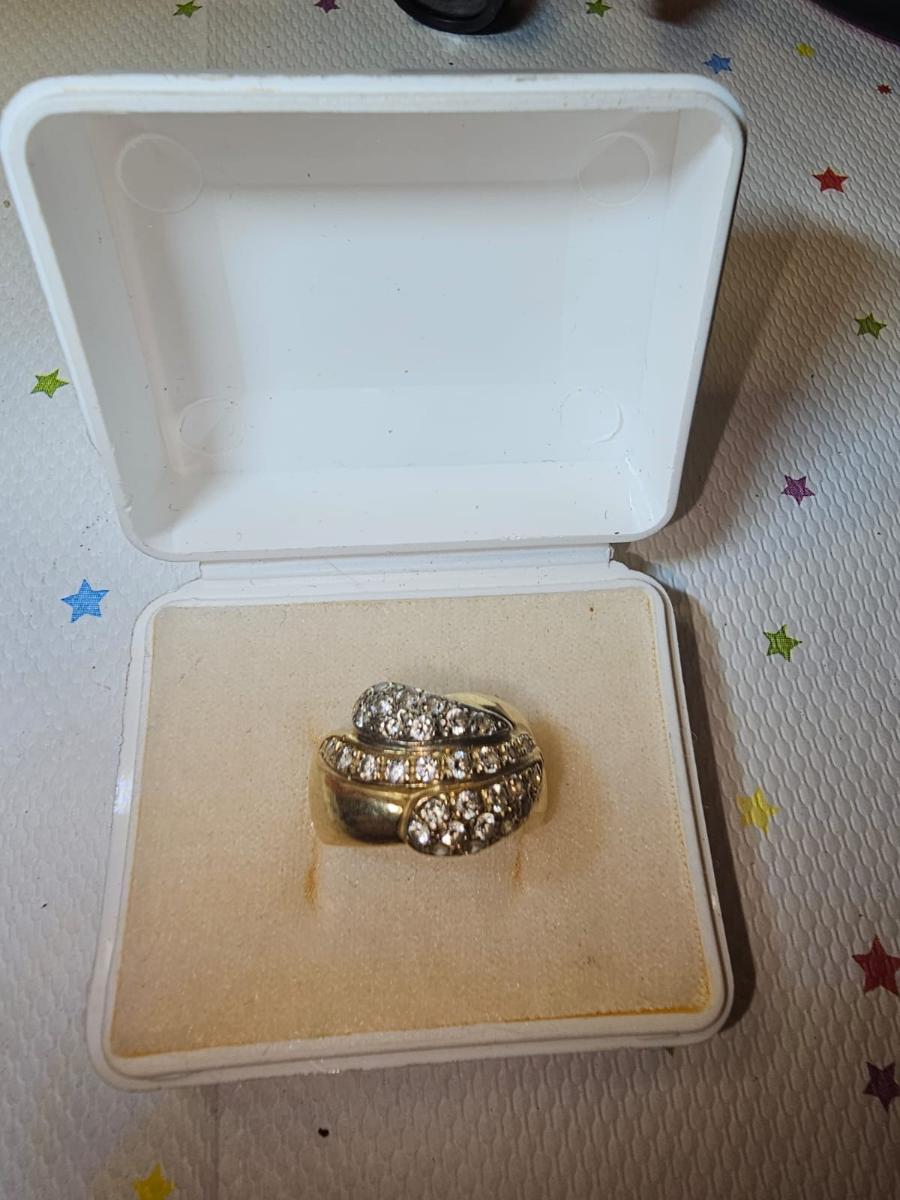 zlatý prsteň - Šperky