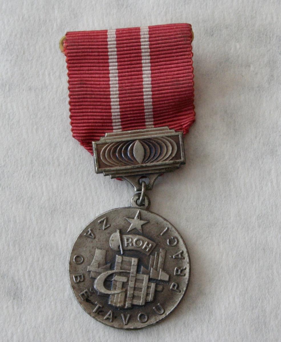 Medaila Za obetavú prácu ROH - Odznaky, nášivky a medaily