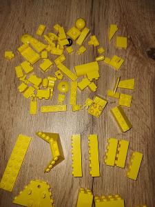 LEGO různé díly - žluté