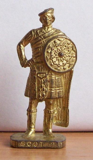 Kovová figurka : SCOT 1 SCAME Gold 