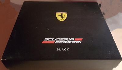 Papírová krabice Ferrari pro sběratele 23x27x7 cm