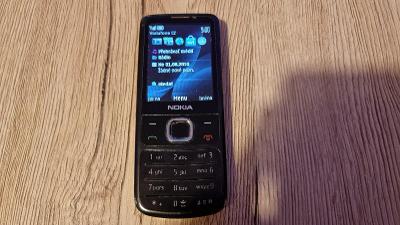 Nokia 6700 Classic, volná na všechny operátory.