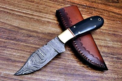 111/ Damaškový lovecký nůž. Rucni vyroba.
