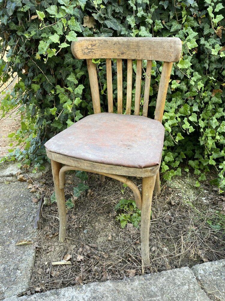 Stará stolička na renováciu - Starožitnosti