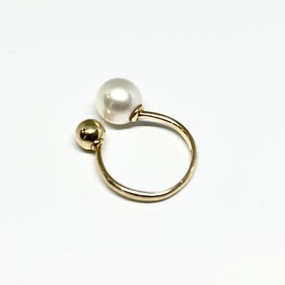 Prsten zlatý s perlou a kuličkou Ev. č. 9