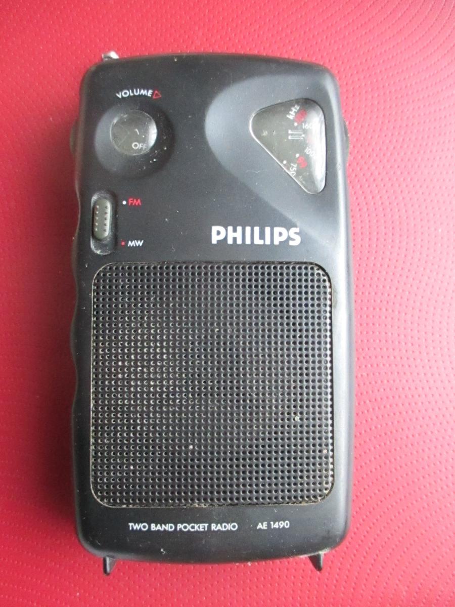 Ponúkam vreckové radio Philips. - Starožitnosti