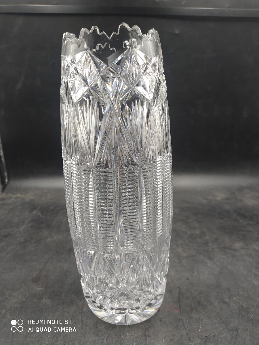 Sklenená brúsená váza, 26,5x8,5 cm (20152) - Starožitnosti