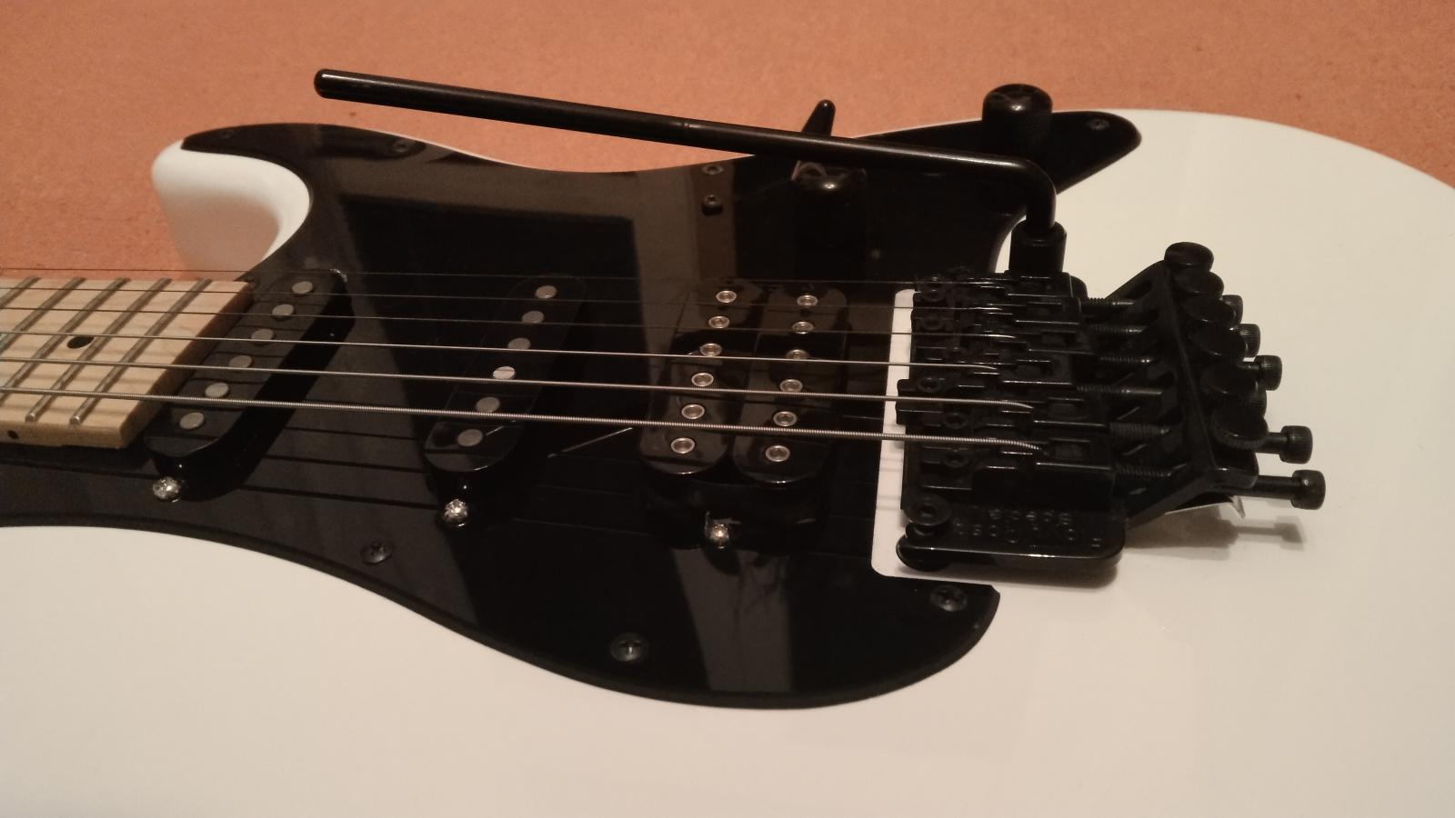 Gitara Jackson ADRIAN SMITH SDX Maple White - Strunové nástroje