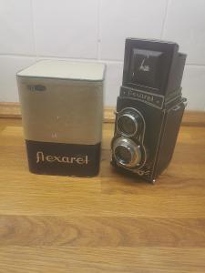 Starý fotoaparát-Flexaret v originál krabici