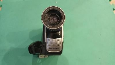 Videokamera VHS-C Panasonic  NV-RZ15
