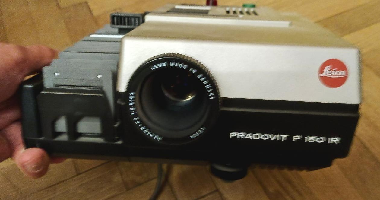 DIA projektor Leica - Starožitnosti
