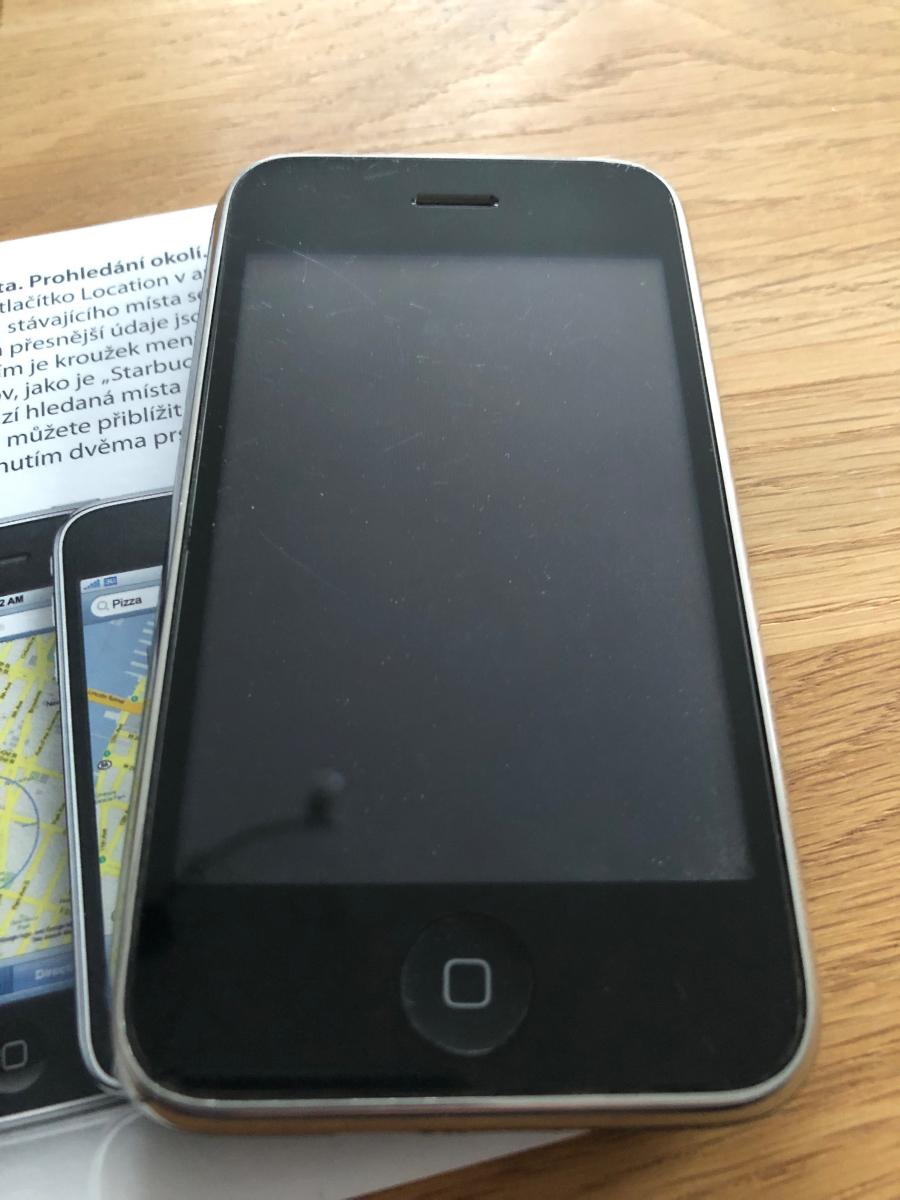 Apple iPhone 3G 16gb čierny - Mobily a smart elektronika