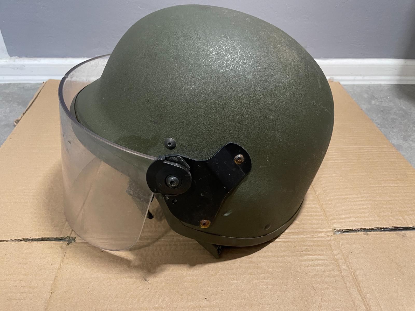 kevlarová prilba, helma, vojenská, Bundeswehr - Zberateľstvo