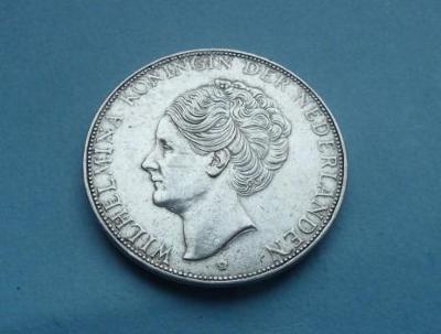 Holandsko - Wilhelmina - 2 1/2 Gulden 1933