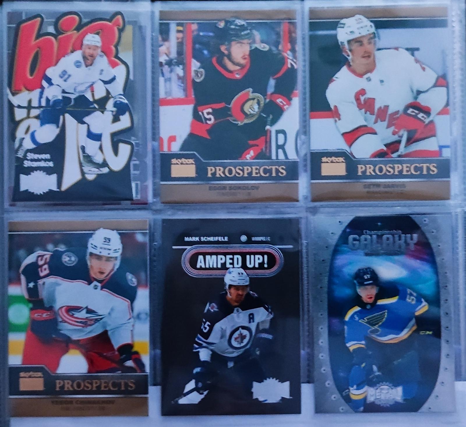 Lot 51 ks NHL kariet Metal 21/22 viď foto Inserty a base - Hokejové karty