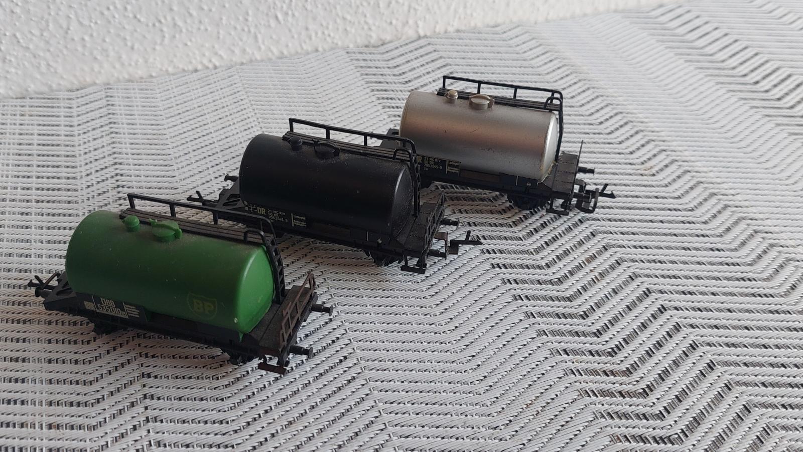 Cisternové vagóniky, 3 ks, TT - Modelové železnice