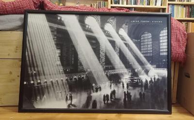 Zarámováná černobílá fotografie: New York - Grand central station