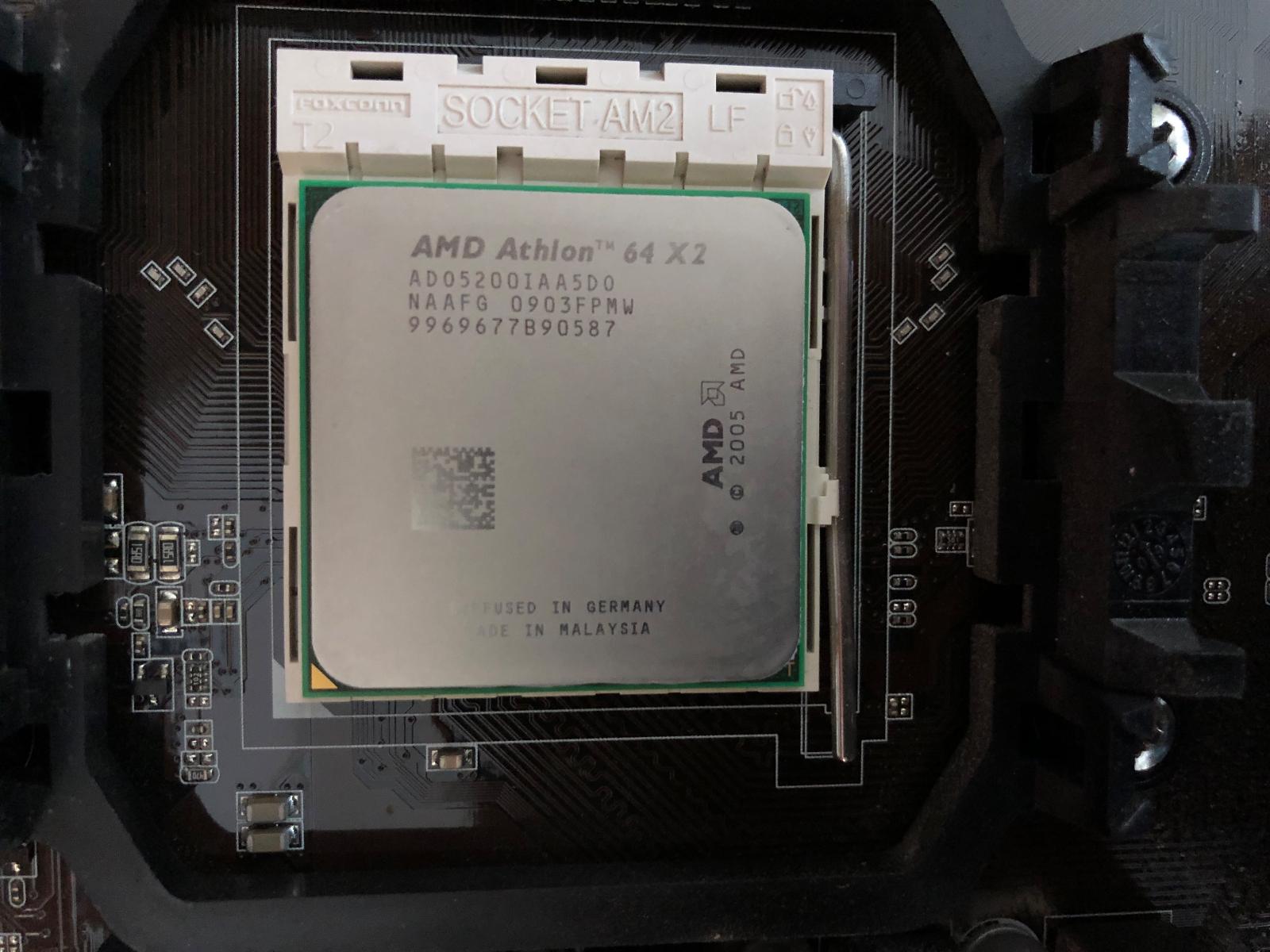 ASUS M4N78 PRO - AM2/AM2+/AM3 + procesor Athlon X2 5200+, 4 GB RAM  - Počítače a hry