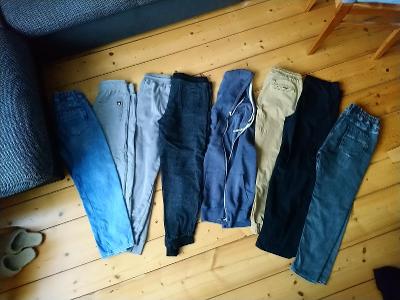 17 KUSŮ|kalhoty, džíny, tepláky, mikina, trika, vesty, košile, klóbrc