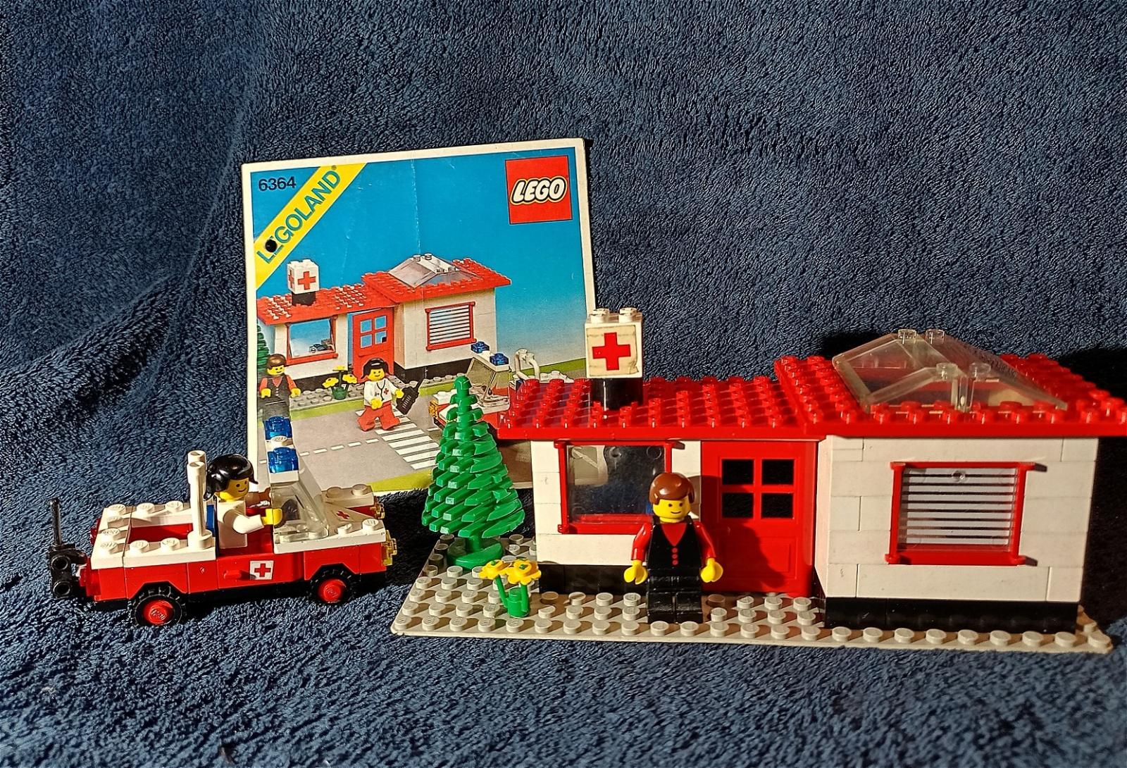 Lego City - set 6364 - Stanica záchrannej služby (rok 1980) - Hračky