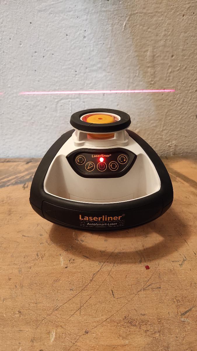 Rotačný laser LaserLinear - na opravu / nastavenie - Náradie