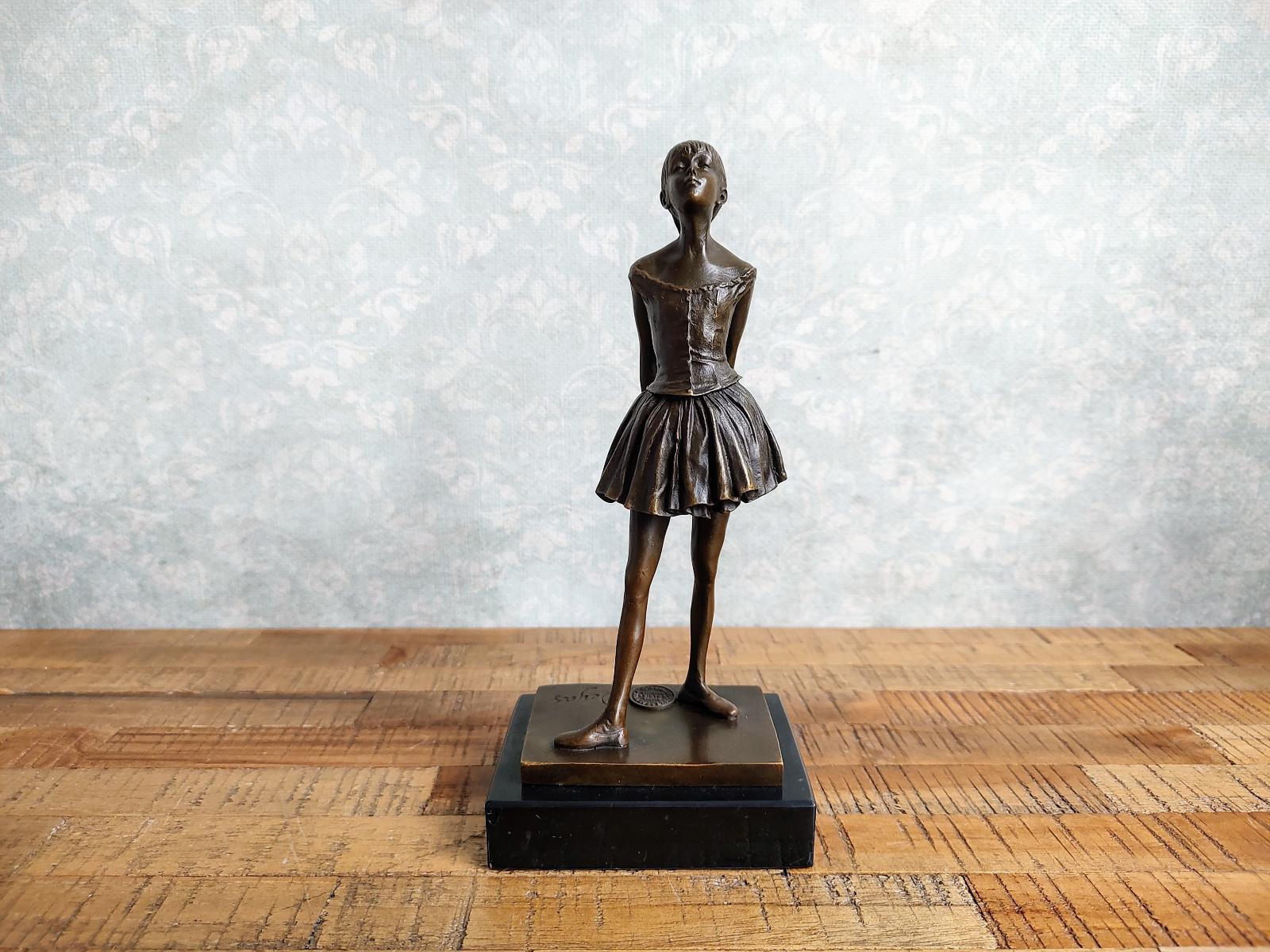 Malá tanečnica vo veku štrnástich rokov - Bronzová soška baletka Degas - Starožitnosti a umenie