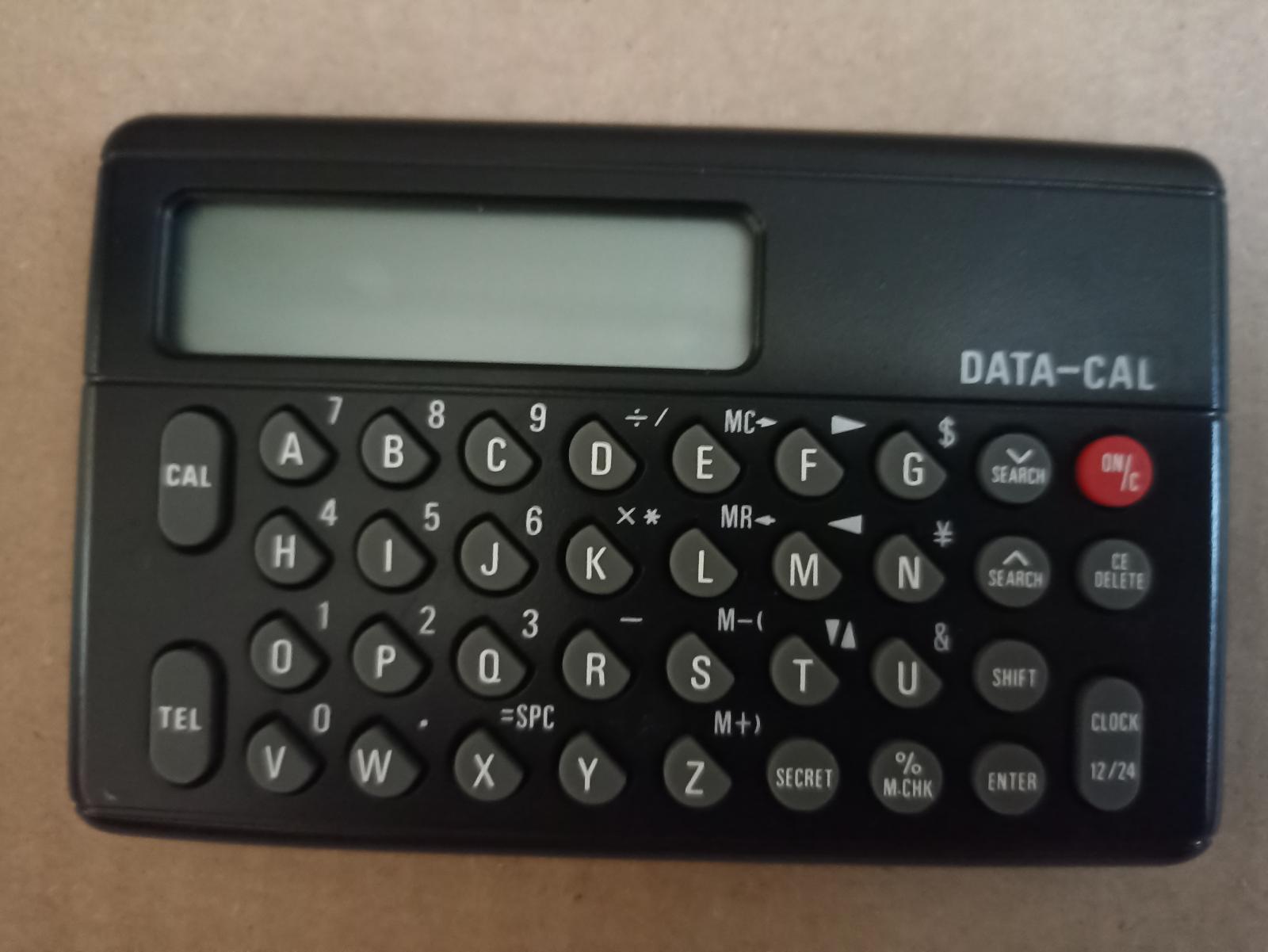 Databanka s kalkulačkou -retro - Počítače a hry