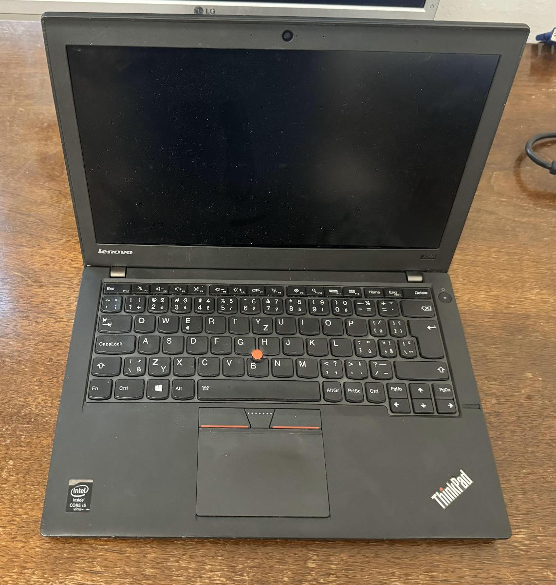 Lenovo ThinkPad X250 + dokovacia stanica - Notebooky, príslušenstvo