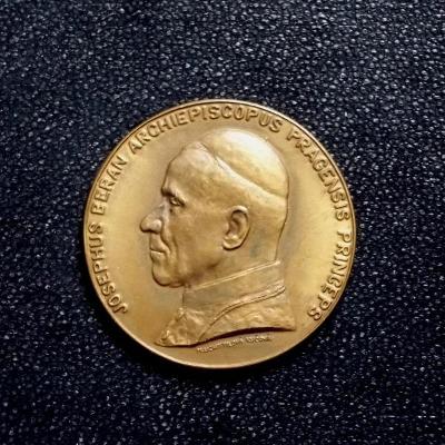 bronzová medaile Arcibiskup Beran Arcibiskupství Pražské 50mm