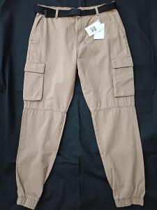 Bershka kalhoty pánské s více kapsami světle hnědé vel. L 34