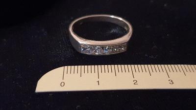 Starý prsten ze stříbra
