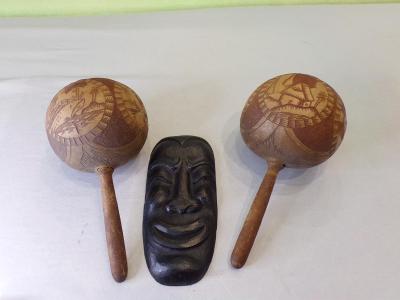 Rumbakoule - kokosový ořech.