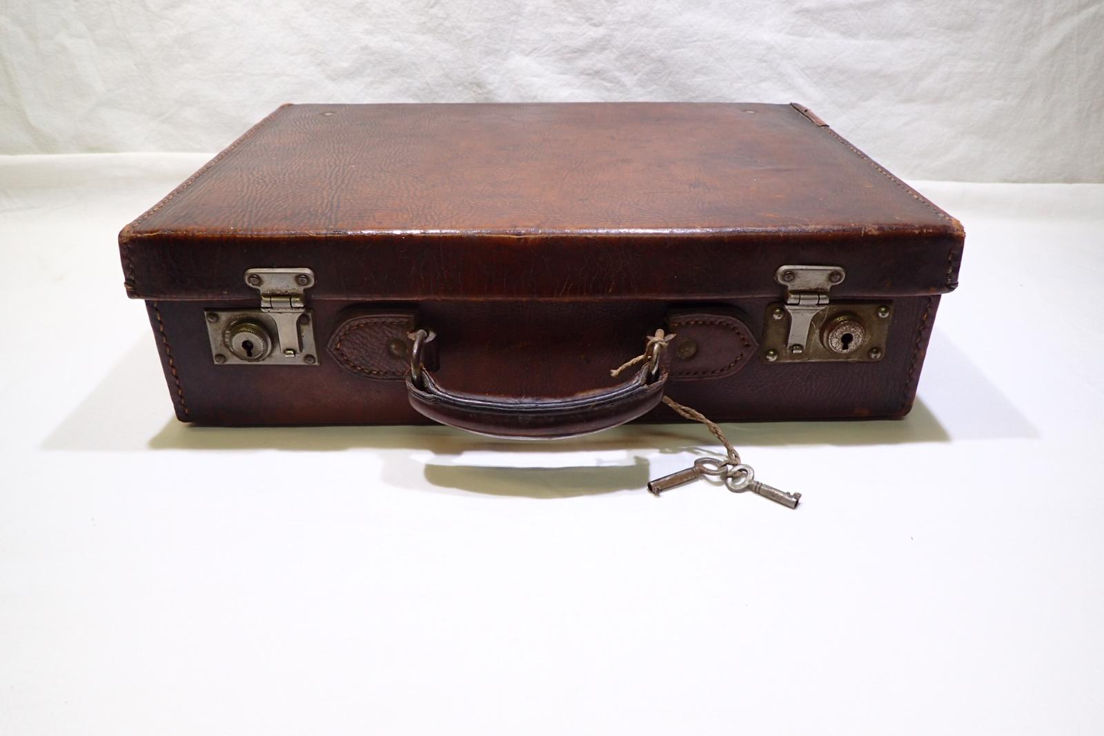Kufrík na prachy + kľúče - pravá koža - 1935 - !!!! - Zberateľstvo