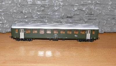 VAGONEK  pro modelovou železnici  velikosti (k13)