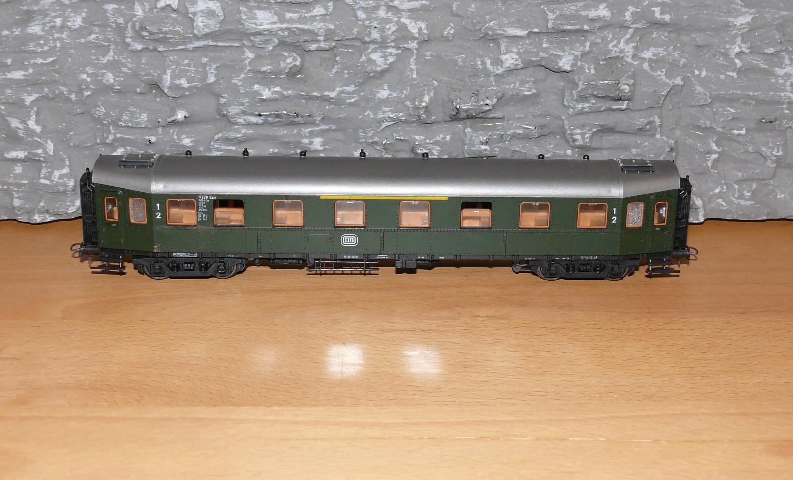 VAGÓNIK pre modelovú železnicu H0 veľkosti (k20) - Modelové železnice