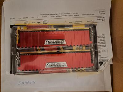Corsair Vengeance LPX Red DDR4 16GB (2x8GB) 3200MHz CL16 CMK16GX4M2B32