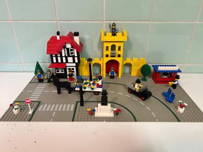 LEGO TOWN - Námestie - 1592