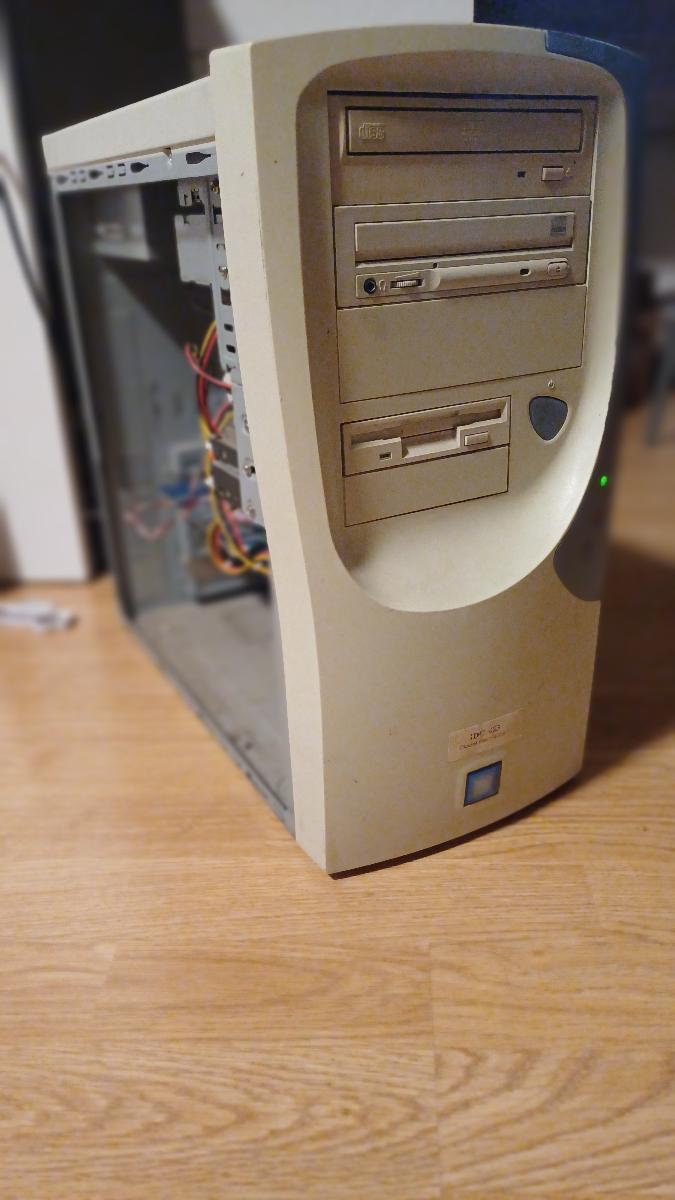 PC Pentium 3 1.0Ghz 512mb ram, Aopen, ATI - Počítače a hry