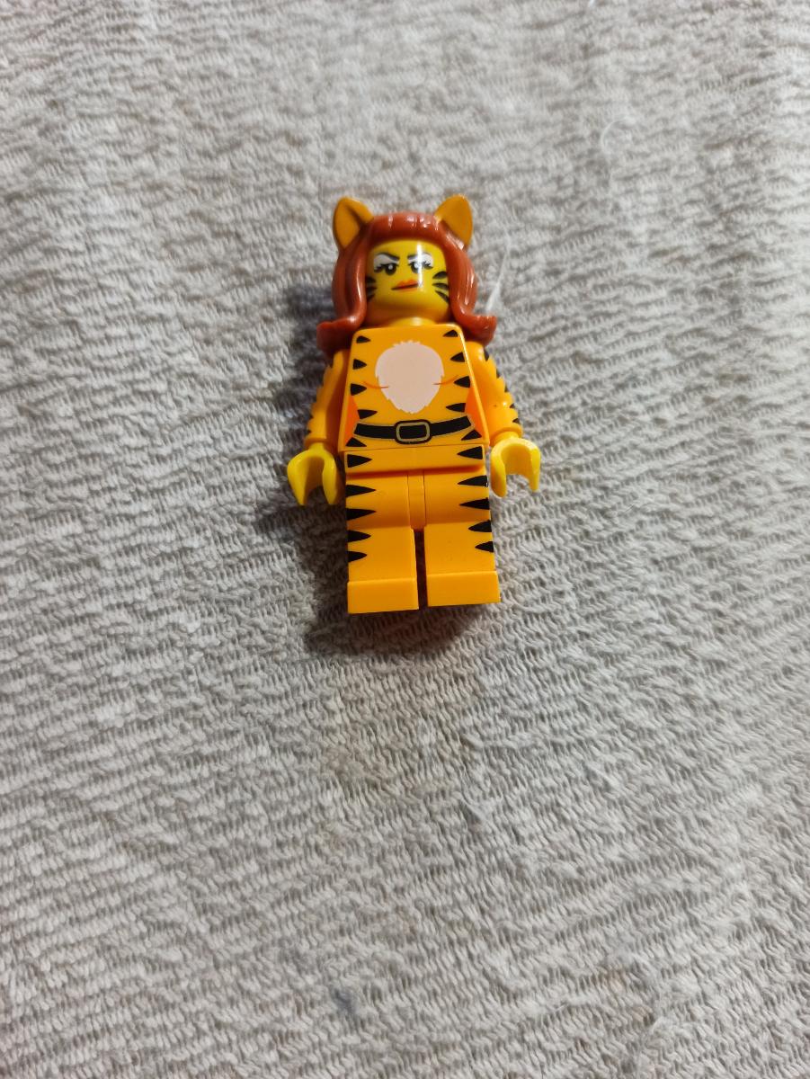 LEGO figúrka Tiger woman - Hračky