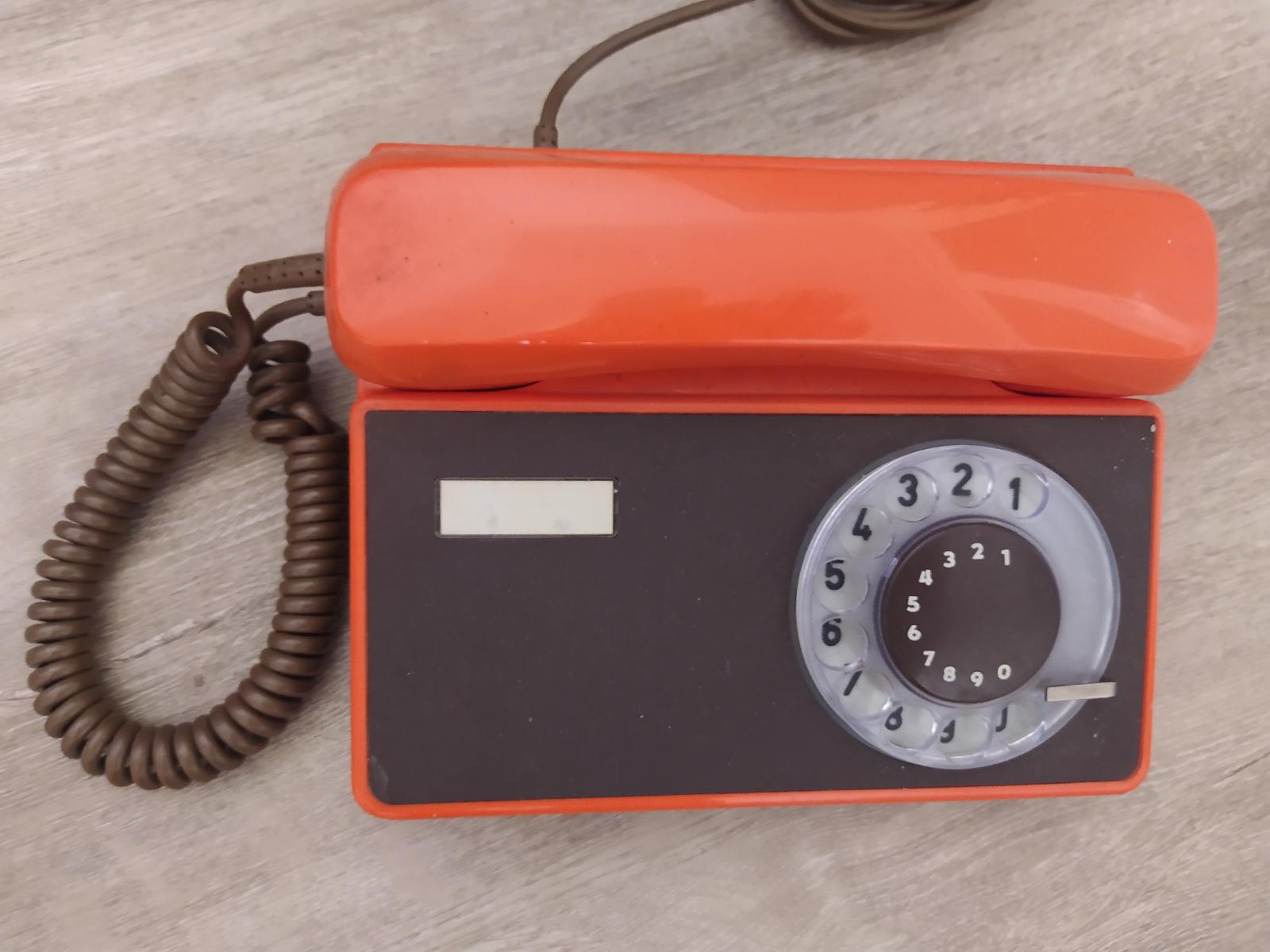 RETRO TELEFON TESLA STROPKOV ORANŽOVÝ | Aukro